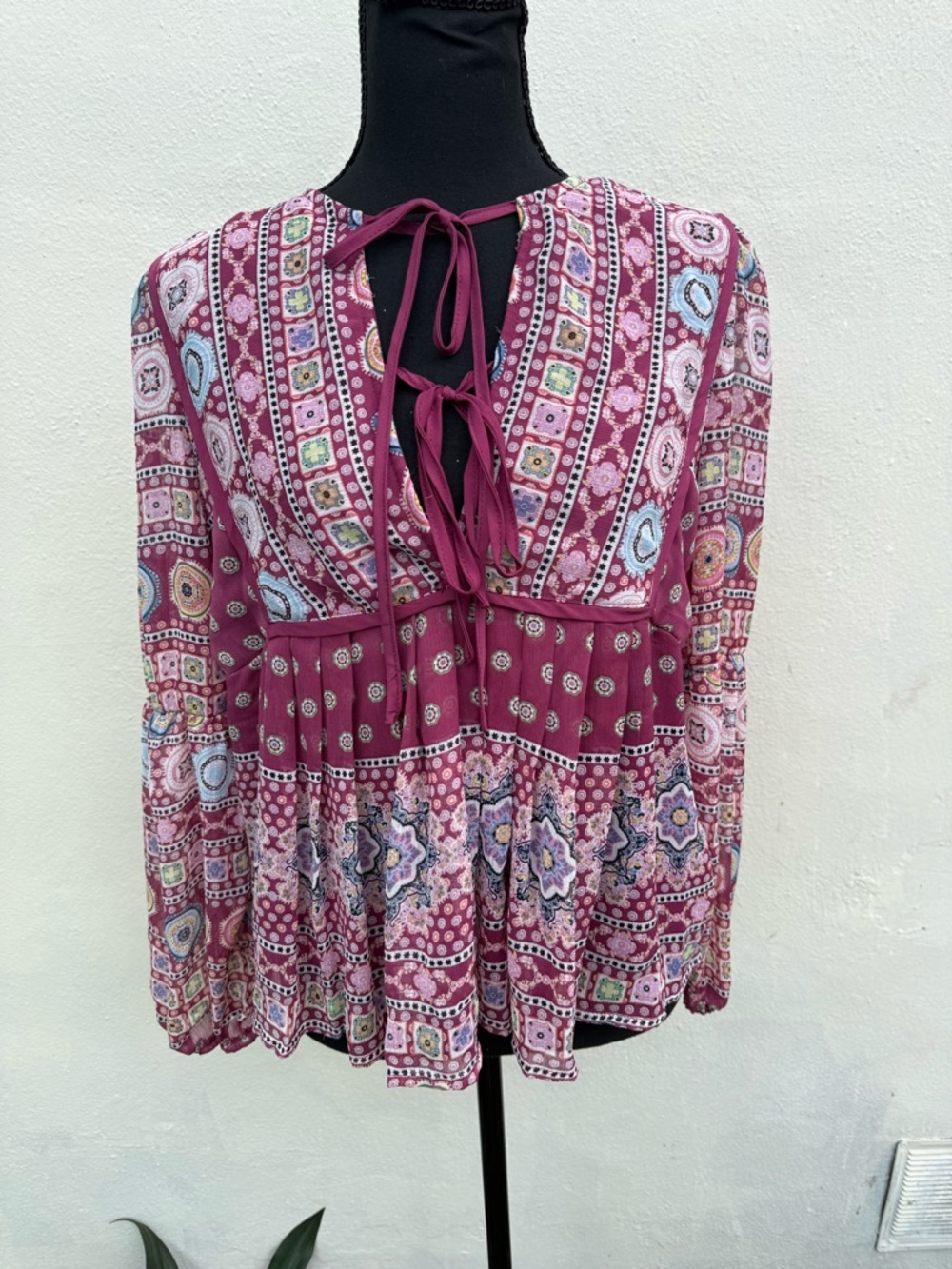 Long sleeve mauve printed boho top , Fits M
